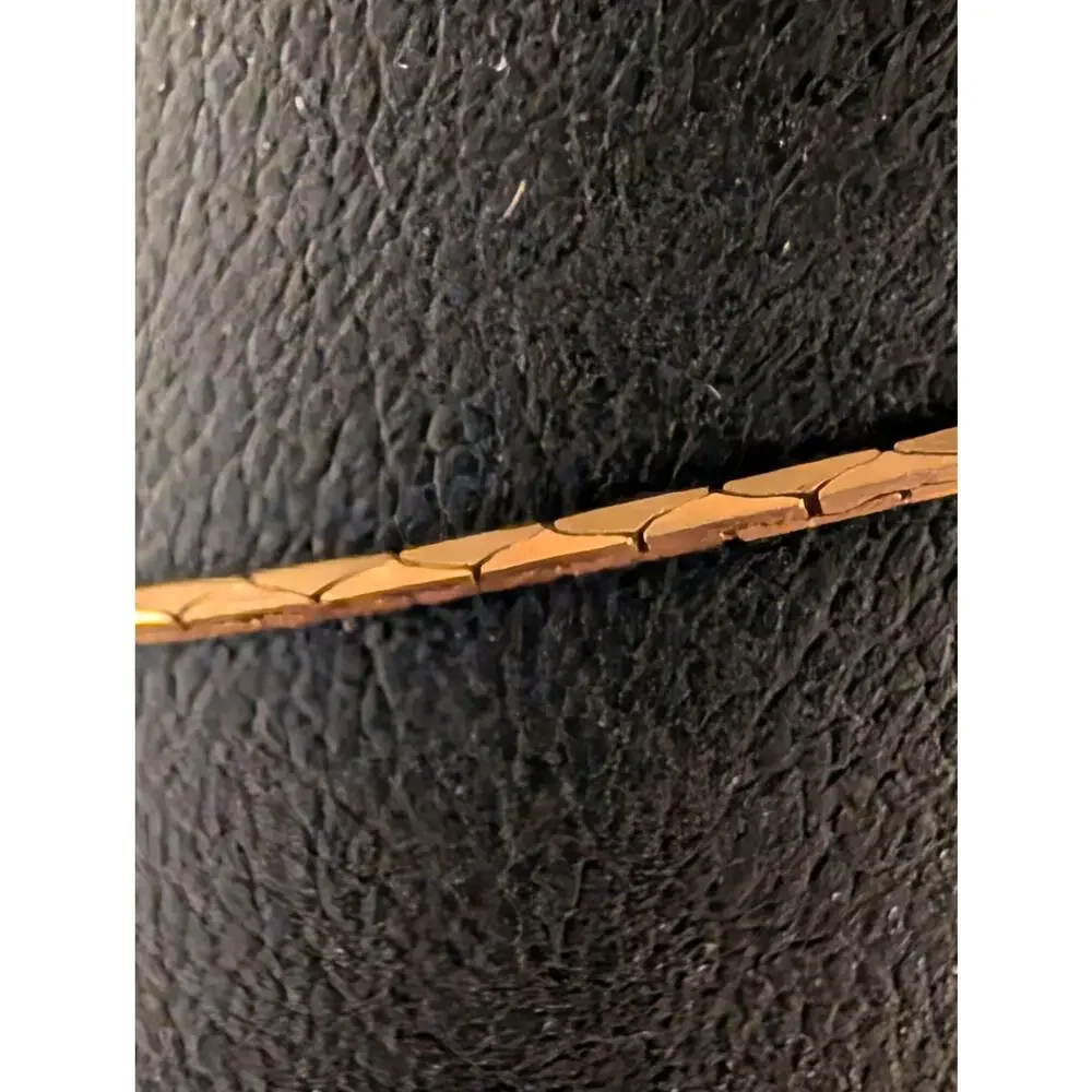 Gold Tone Lariat Necklace With Heart Pendant